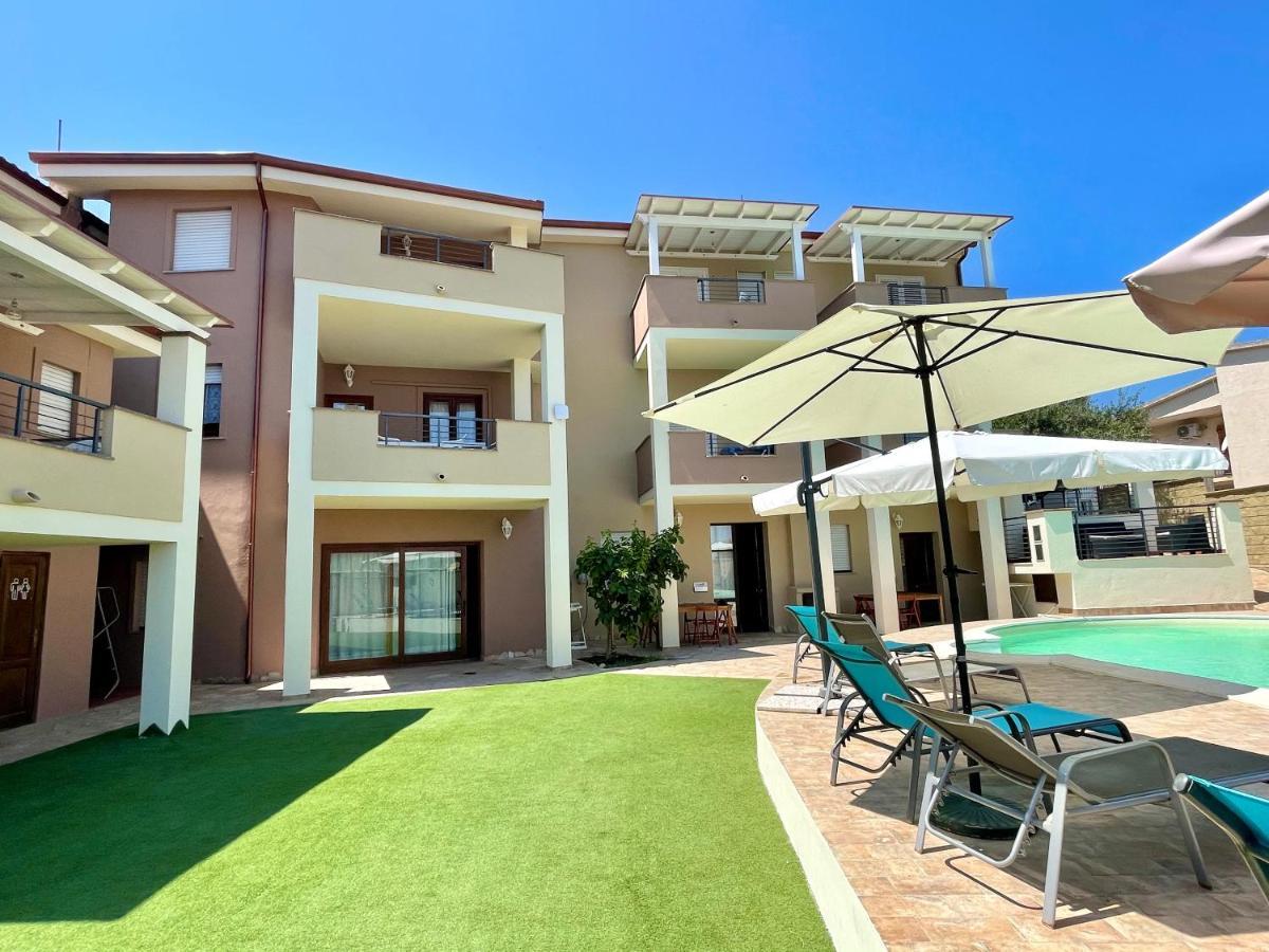 Tergu Apartment Luisa מראה חיצוני תמונה